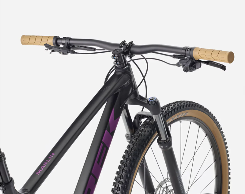 Trek Marlin 7 Gen 3 Mountain Bike in Matte Dark Web/Clear Gloss-2