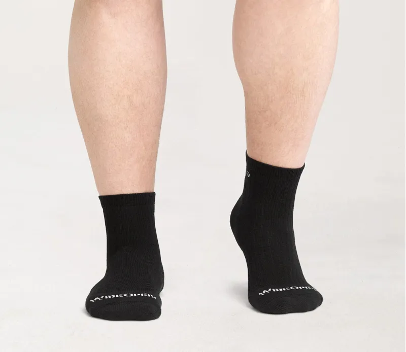Wide Open Solid Midweight Cushioned Quarter Sock in Black-1