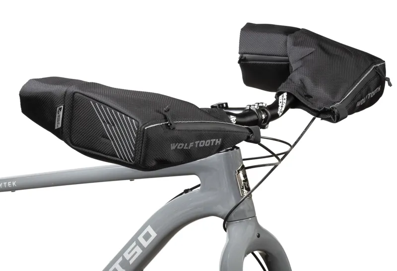 Wolf Tooth Singletrack Pogie V2 Handlebar Mitts in Black-3
